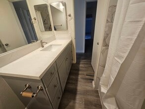 23220 Pryor Pl in Harbor City, CA - Foto de edificio - Building Photo