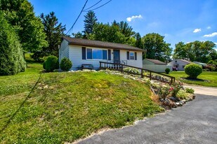 3968 Marietta Ave in Columbia, PA - Building Photo