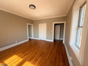 16 Irving Ave in Newark, NJ - Building Photo - Building Photo