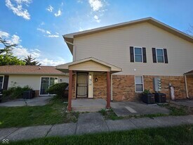 10207 Penrith Dr in Indianapolis, IN - Building Photo