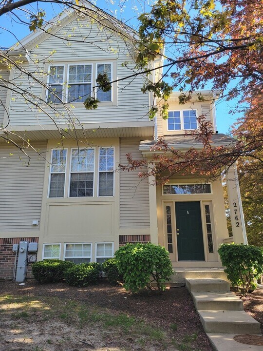 2762 N Greenwood Ave in Arlington Heights, IL - Building Photo