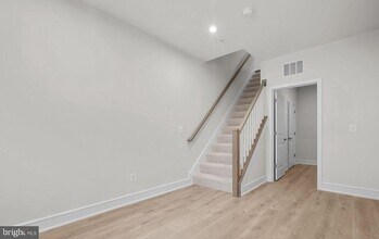 43298 Farringdon Sq in Ashburn, VA - Building Photo - Building Photo