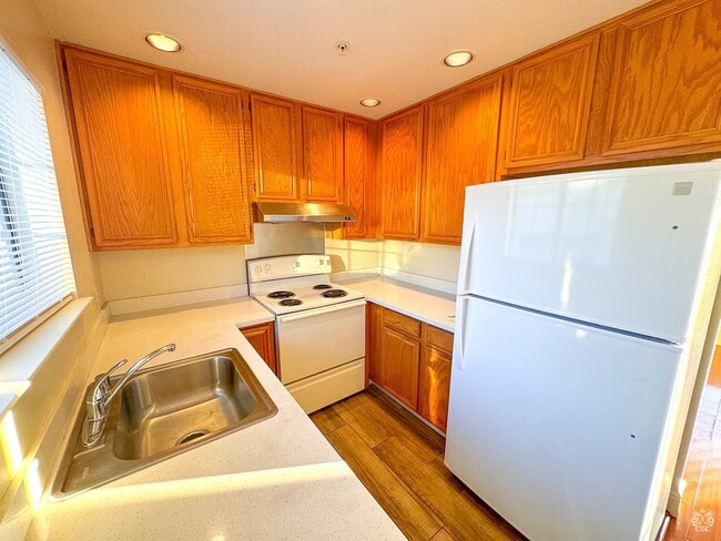 property at 2030 Miramonte Ave