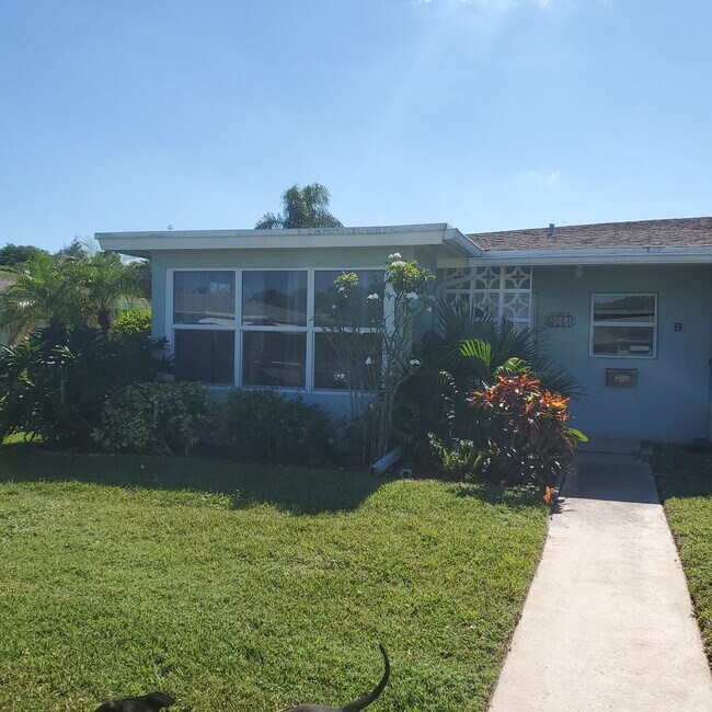202 W High Point Terrace in Delray Beach, FL - Foto de edificio - Building Photo