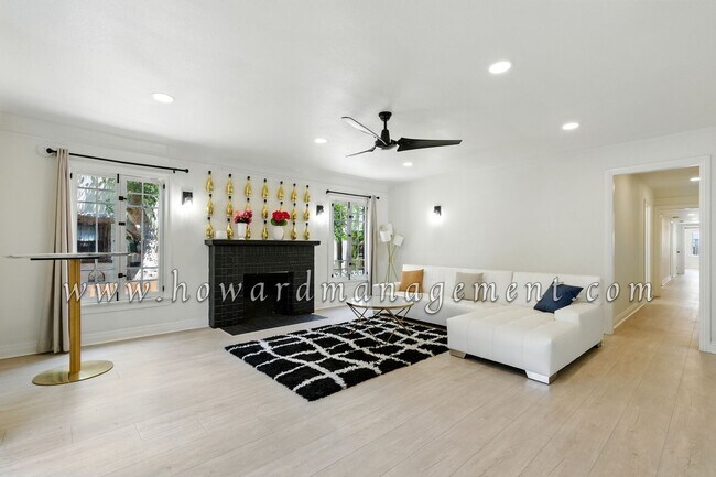 2406 3rd Ave in Los Angeles, CA - Building Photo - Building Photo