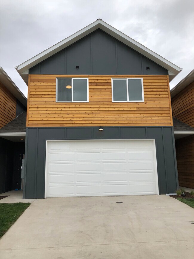 394 Meriwether Ave in Bozeman, MT - Building Photo - Building Photo