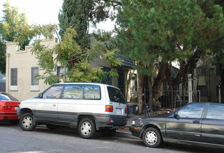 1148-1154 N Mariposa Ave in Los Angeles, CA - Building Photo - Building Photo