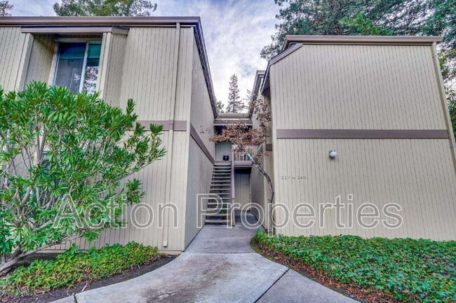 505 Cypress Point Dr in Mountain View, CA - Building Photo - Building Photo