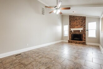 12913 Heron Ln in Oklahoma City, OK - Building Photo - Building Photo