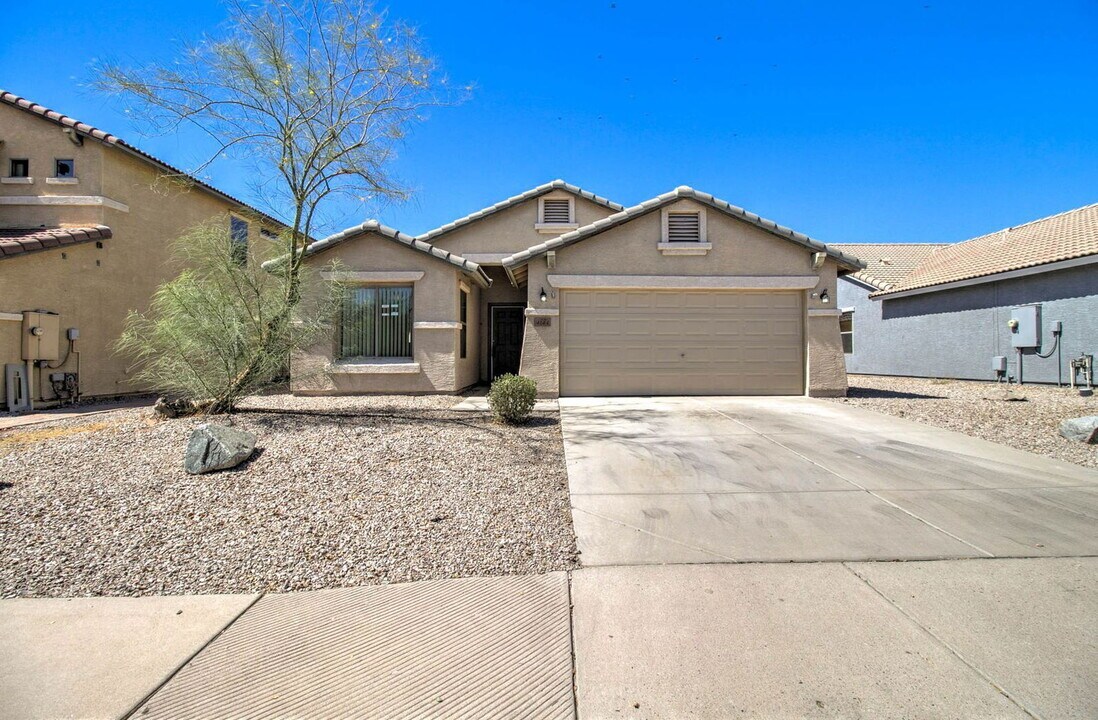 4144 S 249th Dr in Buckeye, AZ - Building Photo