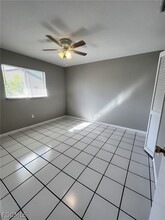 609 SE 23rd Pl in Cape Coral, FL - Building Photo - Building Photo