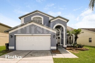 1204 Franford Dr in Brandon, FL - Building Photo