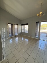 2307 E Hiddenview Dr in Phoenix, AZ - Building Photo - Building Photo