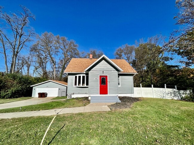 property at 7086 Tylersville Rd