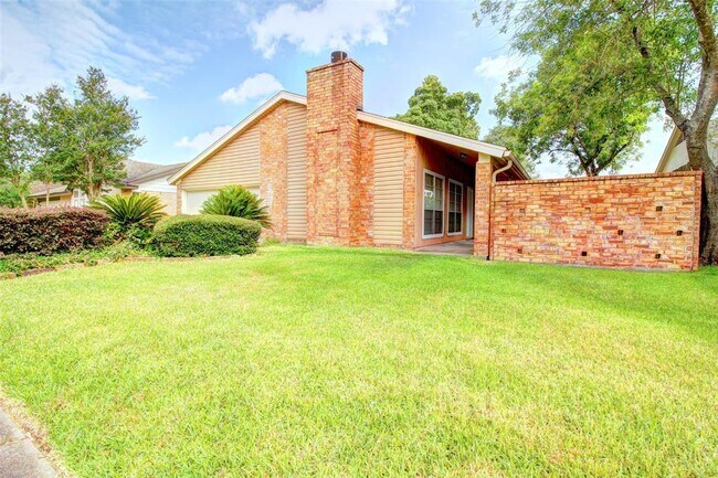 13218 Ascot Glen Ln in Houston, TX - Building Photo - Building Photo