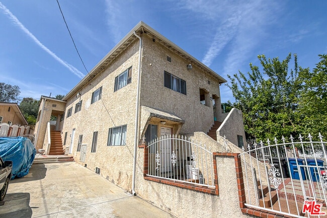 3331 1/2 City Terrace Dr in Los Angeles, CA - Building Photo - Building Photo