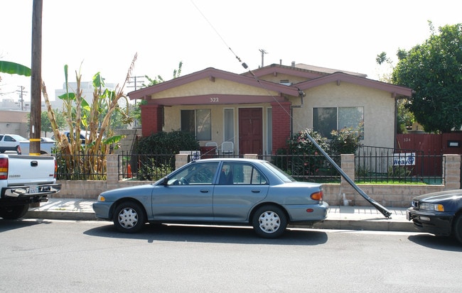 322 Magnolia Ave in Glendale, CA - Foto de edificio - Building Photo