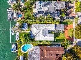 950 S Shore Dr in Miami Beach, FL - Building Photo