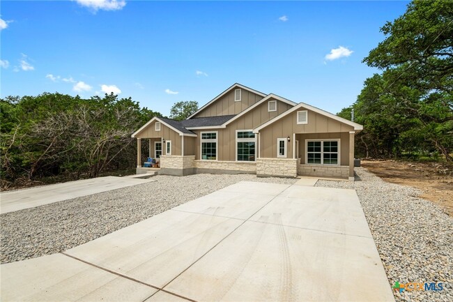 property at 2926 Puter Creek Rd