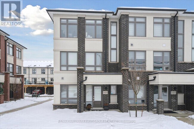 1425 Bradenton Path in Oshawa, ON - Building Photo - Building Photo