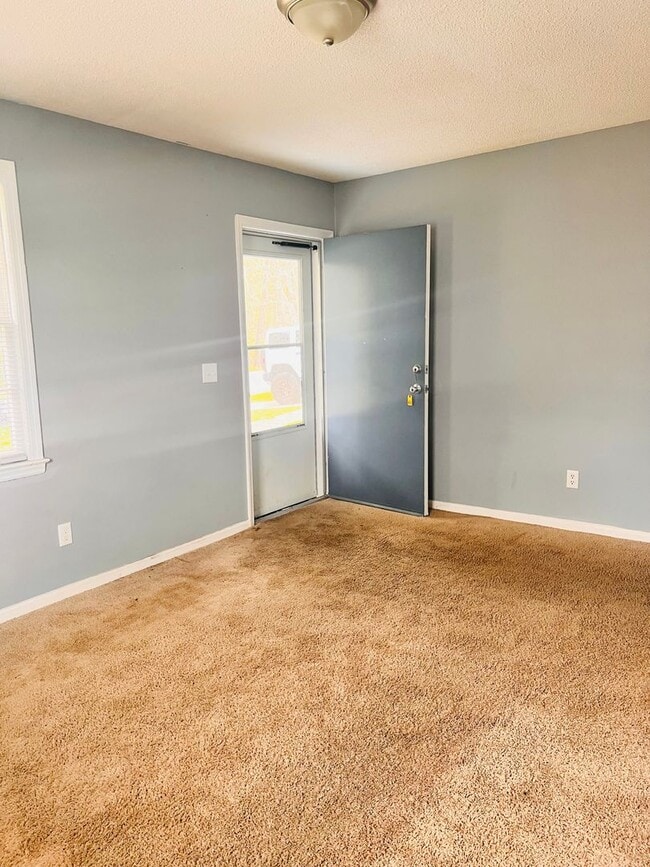 1032 Blue Ridge Terrace in Columbia, SC - Building Photo - Building Photo