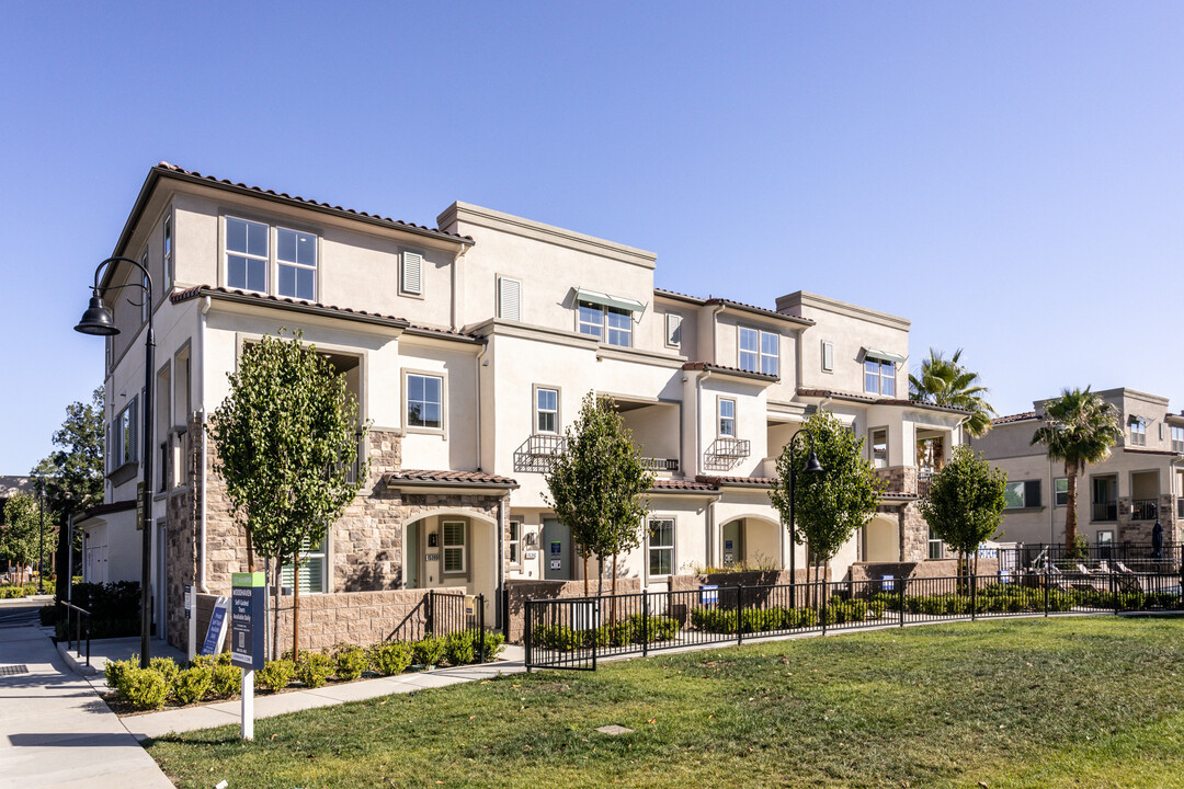 Woodhaven in Alhambra, CA - Building Photo