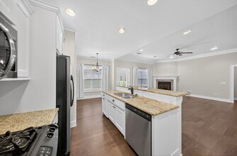 1221 Chancery Ln in Cave Springs, AR - Building Photo - Building Photo