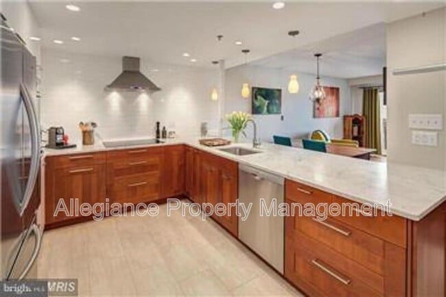 545 E Braddock Rd in Alexandria, VA - Building Photo - Building Photo