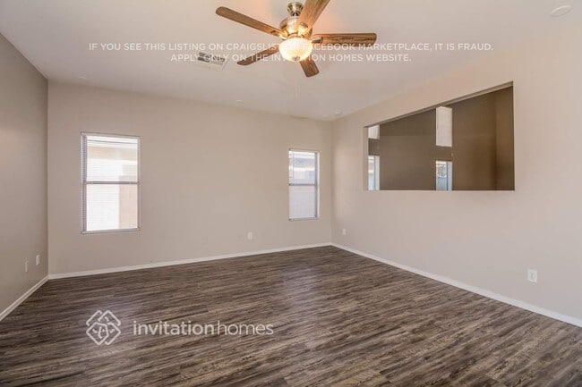 10237 W Chipman Rd in Tolleson, AZ - Building Photo - Building Photo