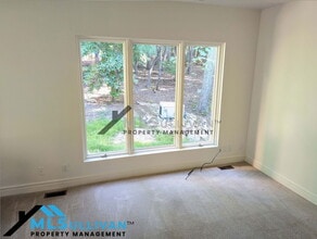 1011 Wood Sage Dr in Chapel Hill, NC - Building Photo - Building Photo