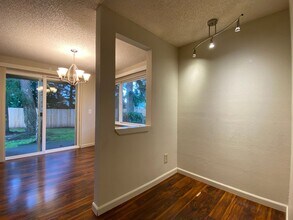 23810 12th Pl S in Des Moines, WA - Building Photo - Building Photo