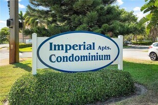 333 SE Martin Ave, Unit 1A in Stuart, FL - Building Photo