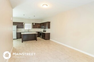 2000 N 36th St in Phoenix, AZ - Building Photo - Building Photo