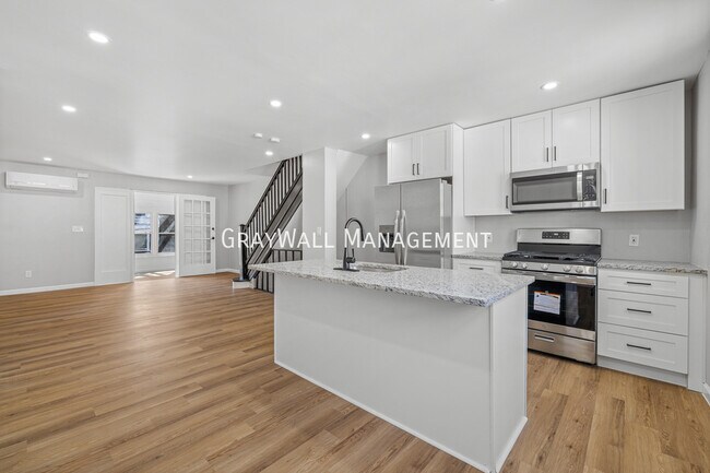 216 Wright Ave in Darby, PA - Building Photo - Building Photo