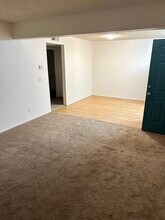 3420 Santa Maria Way, Unit Quail meadows in Santa Maria, CA - Building Photo - Building Photo