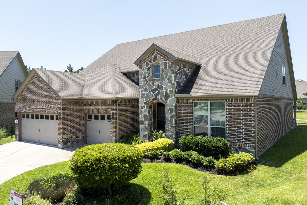 The Woodlands in Spring, TX - Building Photo