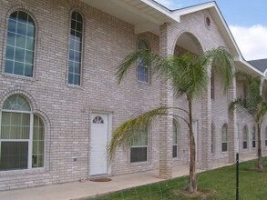 2424 N J St in McAllen, TX - Building Photo - Primary Photo