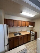 142 Pine St in Bangor, ME - Building Photo