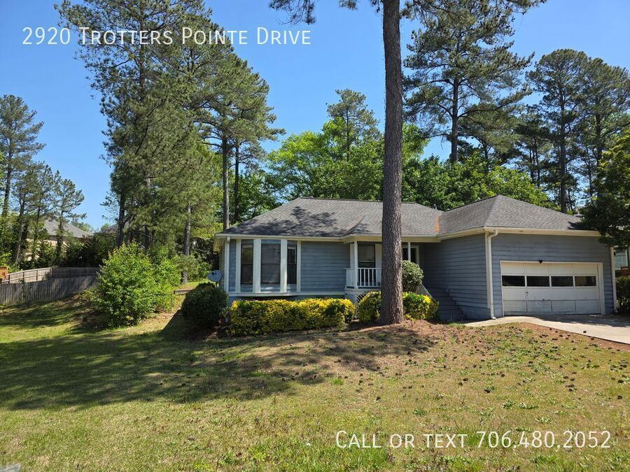 2920 Trotters Pointe Dr in Snellville, GA - Foto de edificio