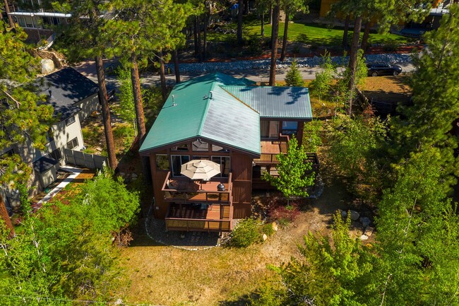 293 S Martin Dr in Zephyr Cove, NV - Building Photo - Building Photo