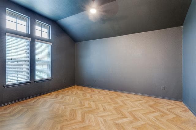 10832 Live Oak Creek Dr in Fort Worth, TX - Building Photo - Building Photo