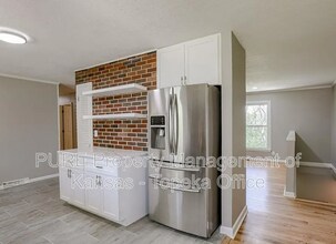 9917 Flora Ave in Kansas City, MO - Building Photo - Building Photo