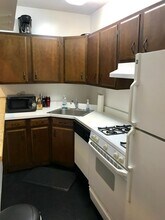 8 Follen St, Unit 1 in Boston, MA - Building Photo - Building Photo