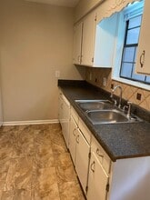 5367 Dawn Ct in Tallahassee, FL - Building Photo - Building Photo