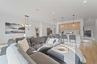 2735-2735 Shannon Lake Rd in West Kelowna, BC - Building Photo - Building Photo