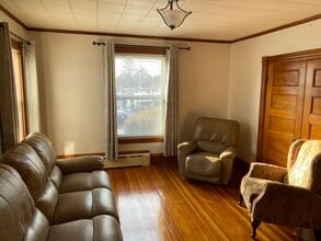 12 Rice St in Hudson, MA - Foto de edificio - Building Photo