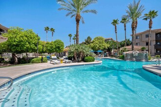 San Portella in Tempe, AZ - Building Photo - Building Photo