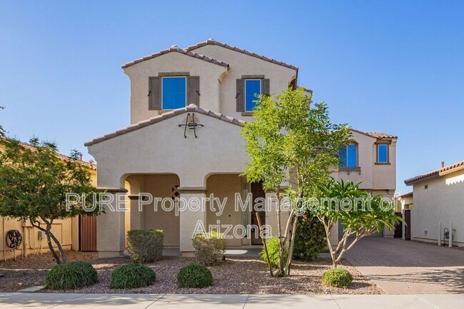 property at 2902 E Ebony Dr