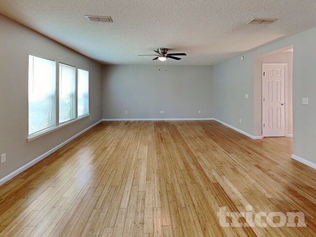 11982 Alexandra Dr in Jacksonville, FL - Building Photo - Building Photo