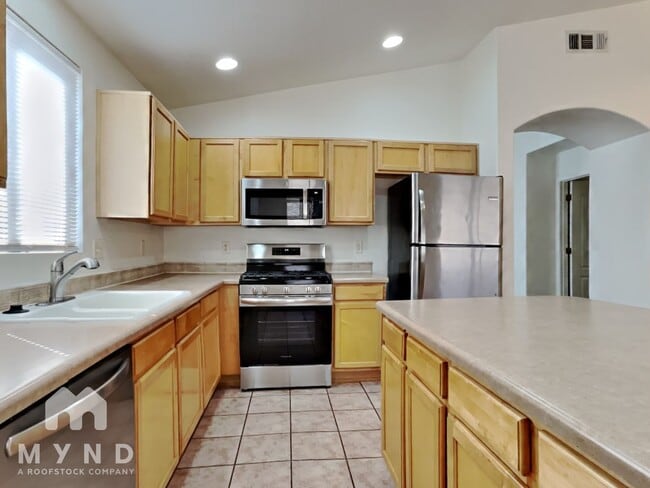 2874 W Simplicity Dr in Tucson, AZ - Foto de edificio - Building Photo